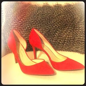 Lipstick RED Jessica Simpson pumps ❤️